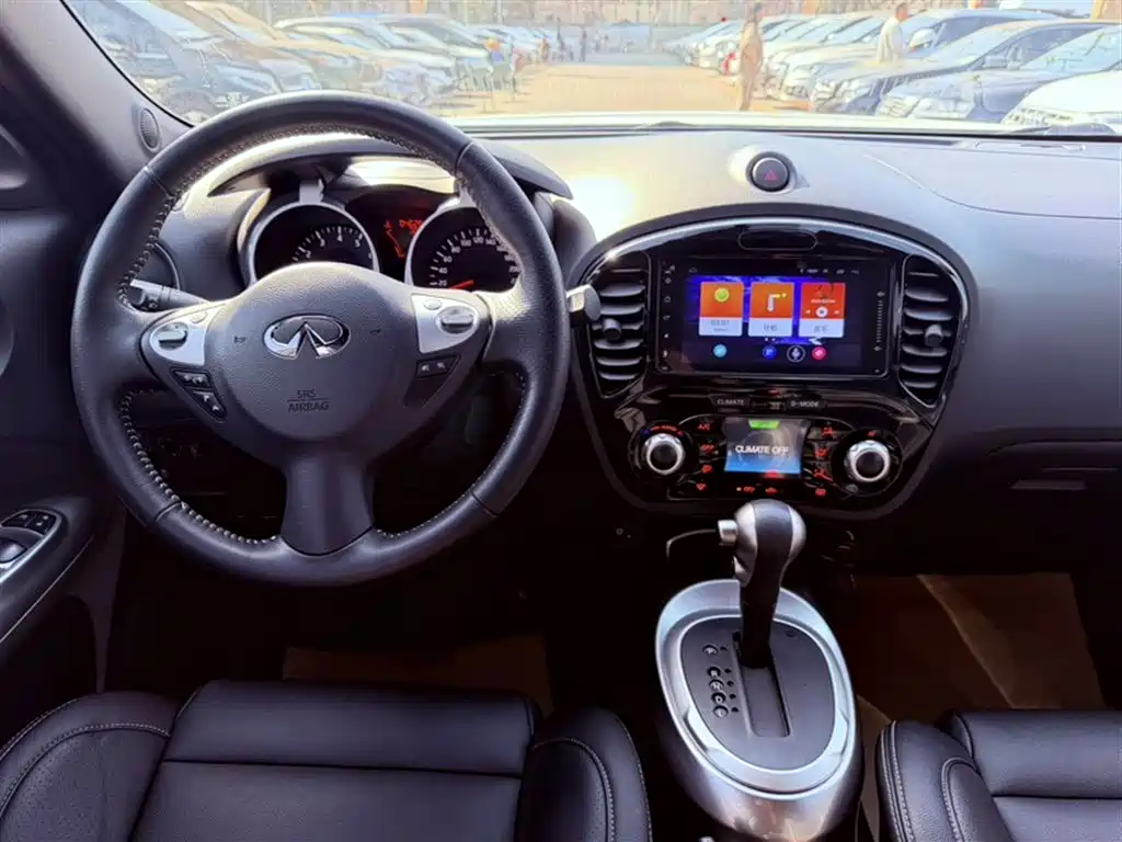 Infiniti ESQ 2019 — фото 14