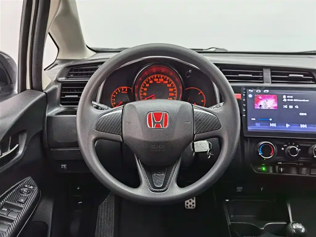 Honda Fit 2017 — фото 11