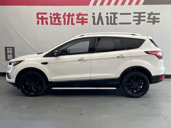 Ford Kuga 2016