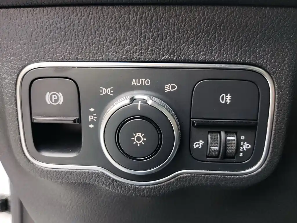 Mercedes-Benz GLB 2020 — фото 18