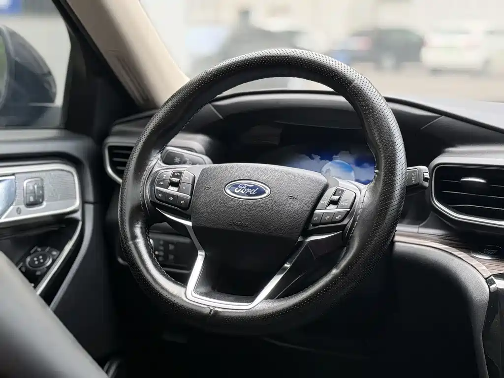 Ford Explorer 2021