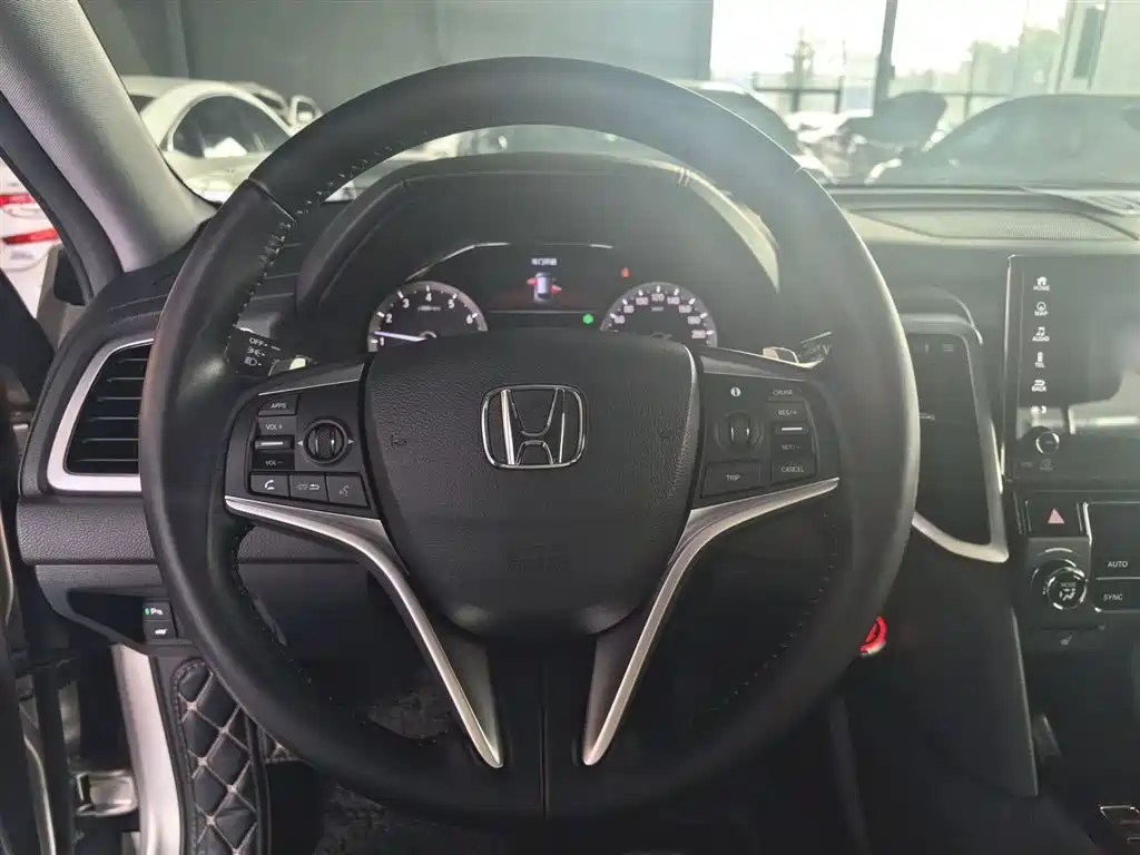 Honda UR-V 2018 — фото 5