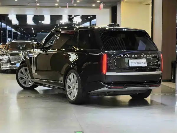 Land Rover Range Rover 2024