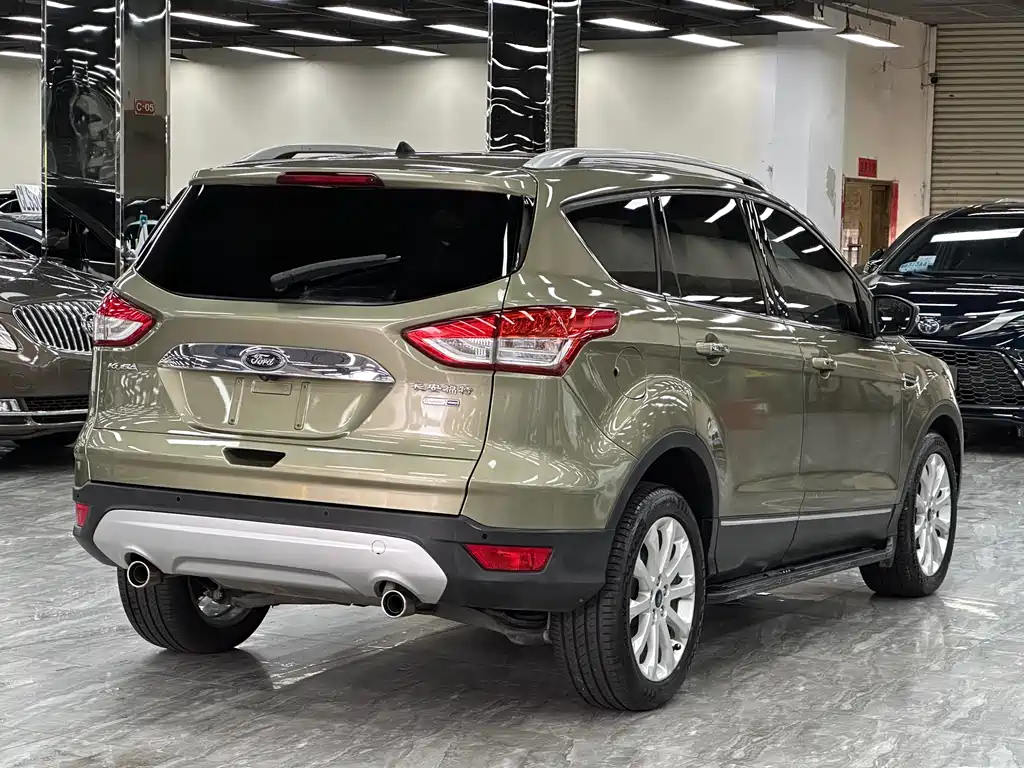 Ford Kuga 2014 — фото 17