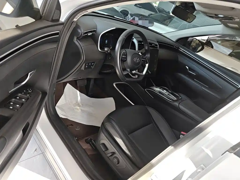Hyundai Tucson 2024 — фото 16