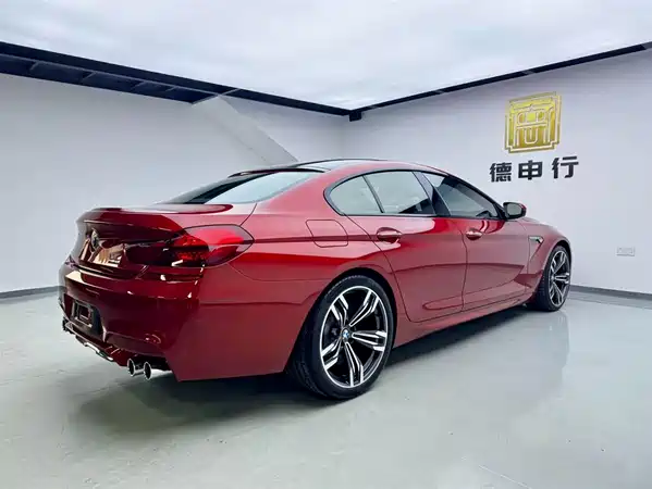 BMW M6 2013