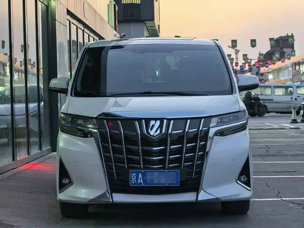 Toyota Alphard 2018 — фото 2