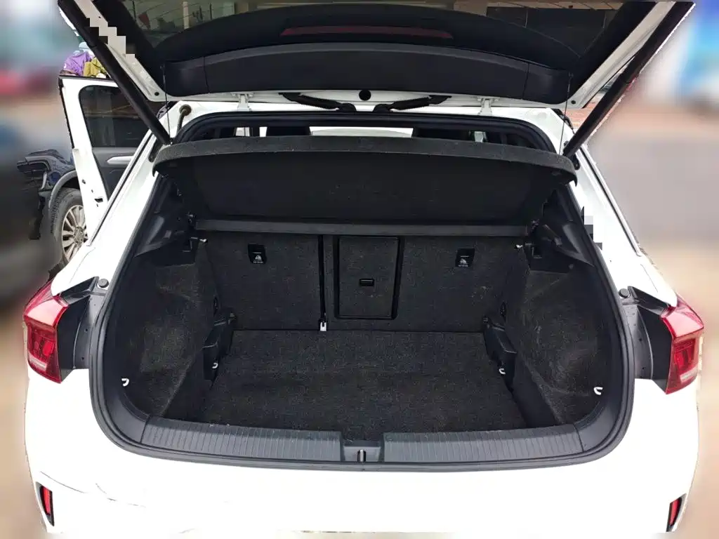 Volkswagen T-Roc 2021 — фото 10
