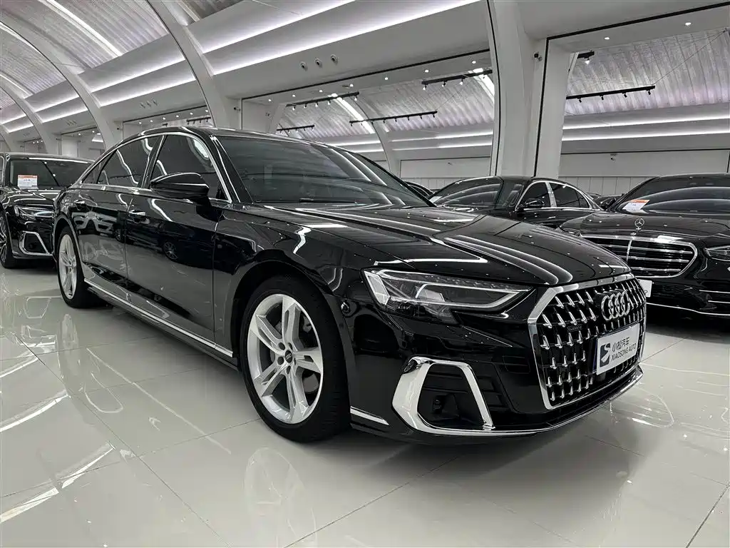 Audi A8 2023 — фото 2