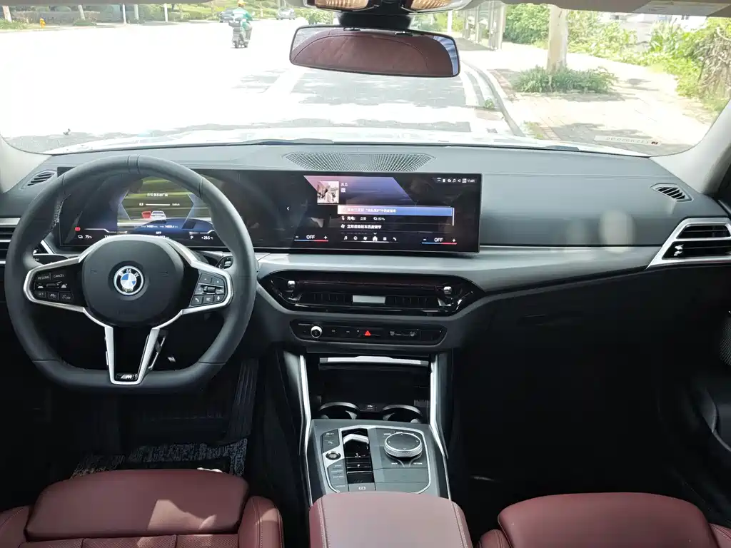 BMW i3 2025 — фото 9