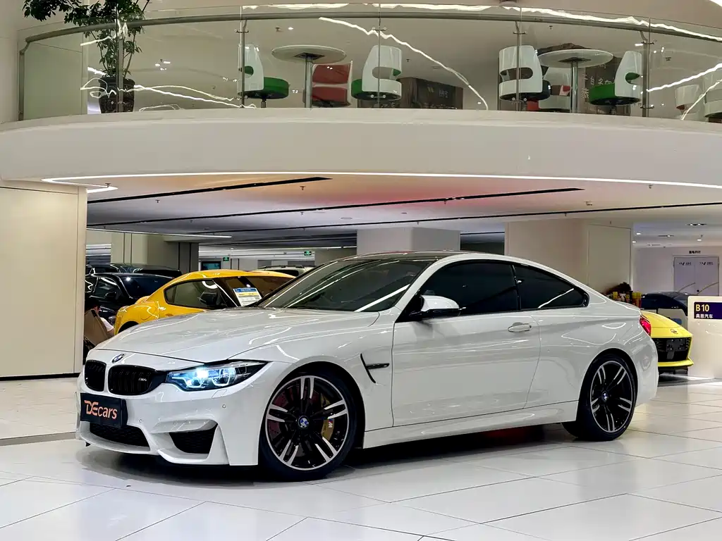 BMW M4 2019 — фото 15