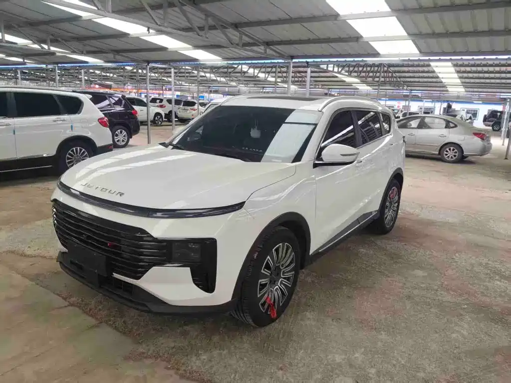 Jetour X70 PLUS 2025 — фото 1