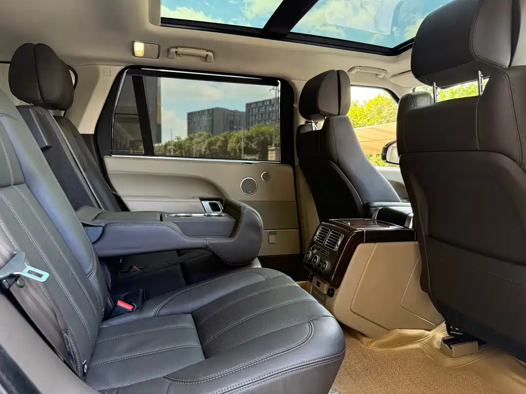 Land Rover Range Rover 2017 — фото 11