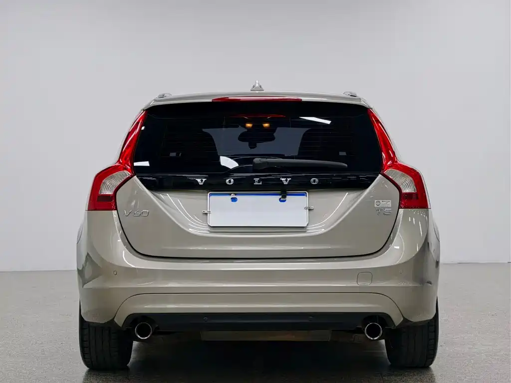 Volvo V60 2014