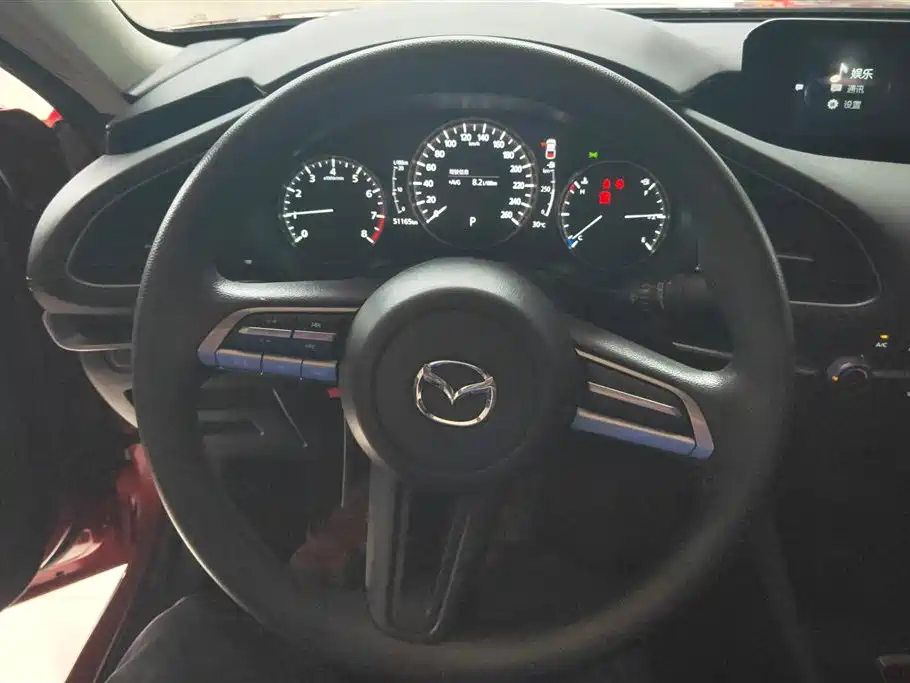Mazda 3 Axela 2022 — фото 15