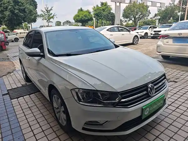 Volkswagen Bora 2021