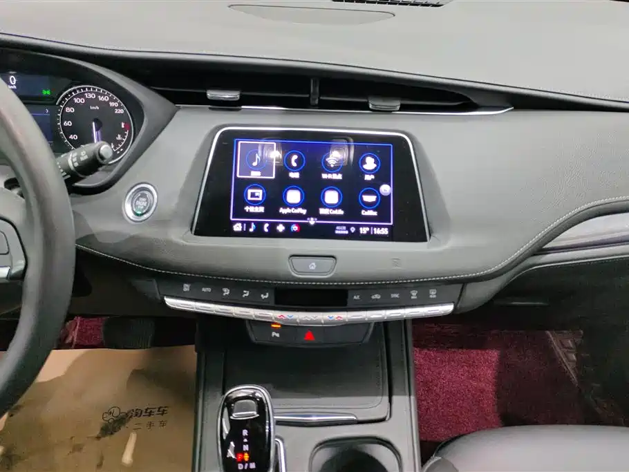 Cadillac XT4 2021 — фото 13