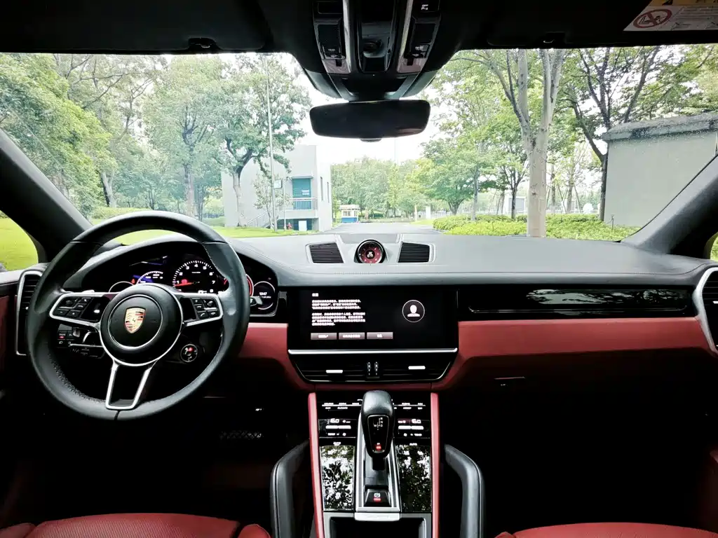 Porsche Cayenne 2023 — фото 8