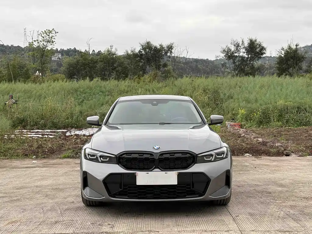 BMW 3 Series 2023 — фото 17