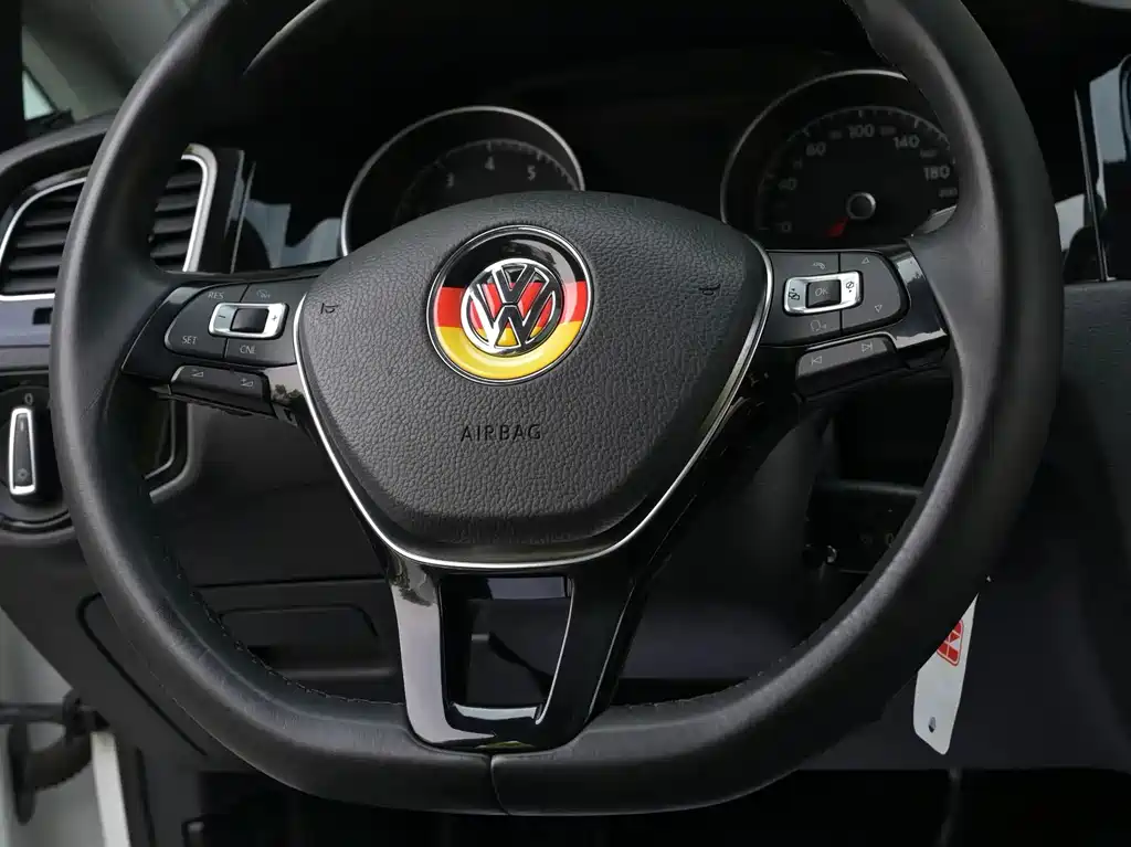 Volkswagen Golf 2015 — фото 15
