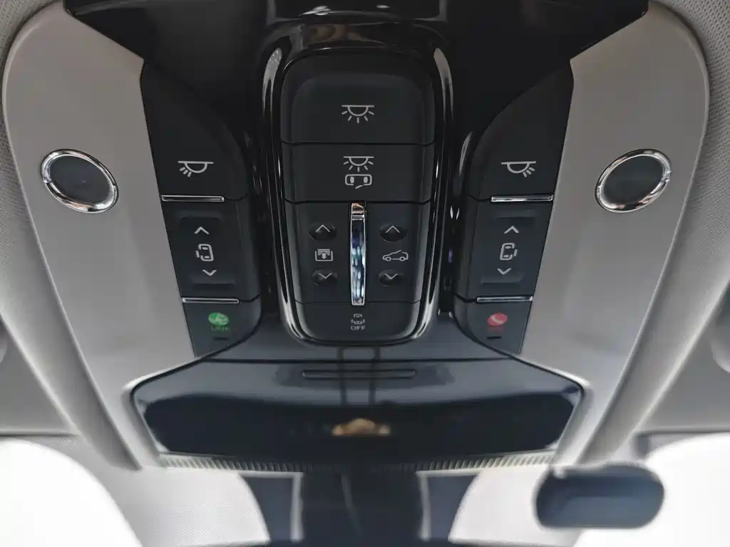 GAC Trumpchi M8 2022 — фото 11