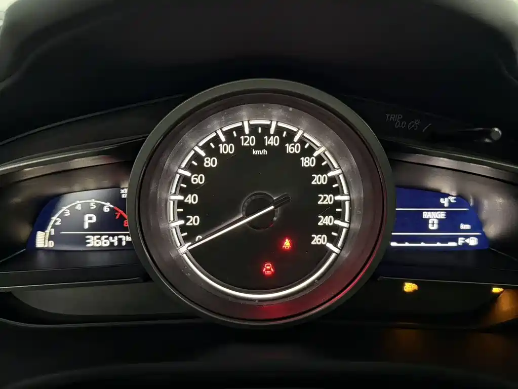 Mazda CX-4 2023