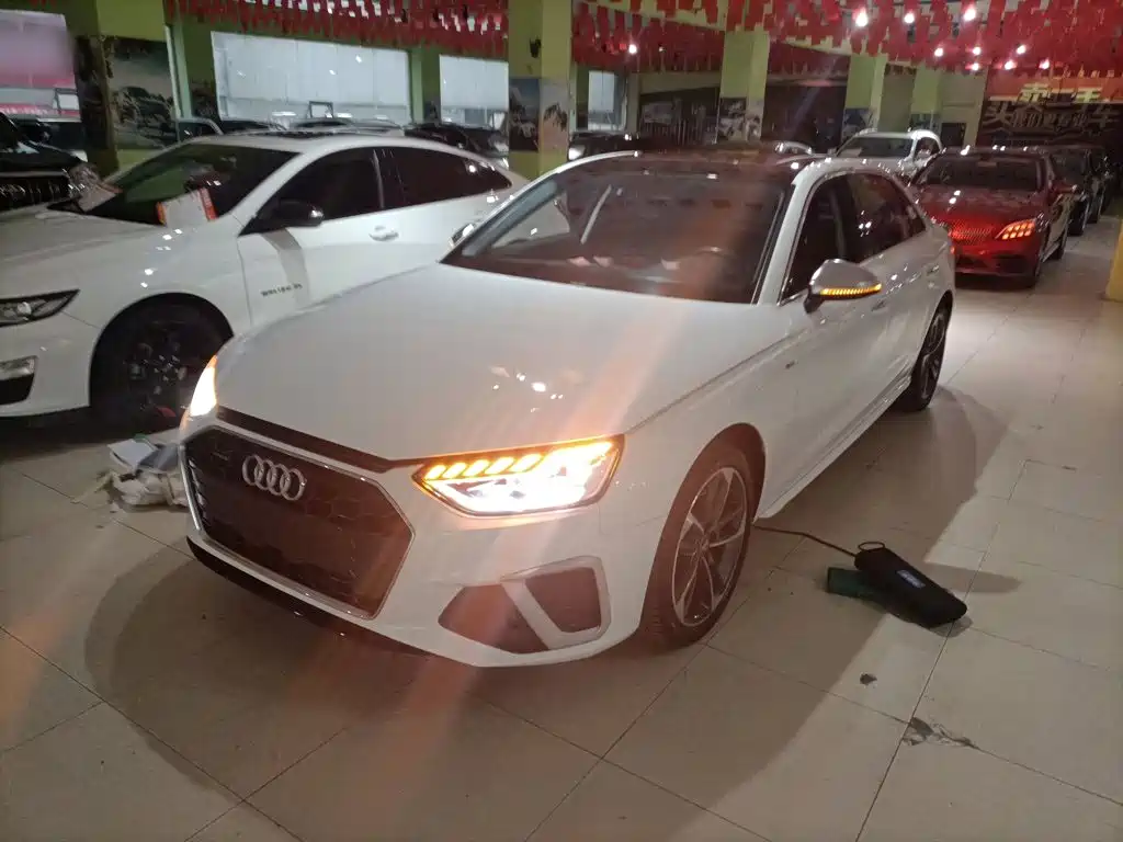 Audi A4L 2020
