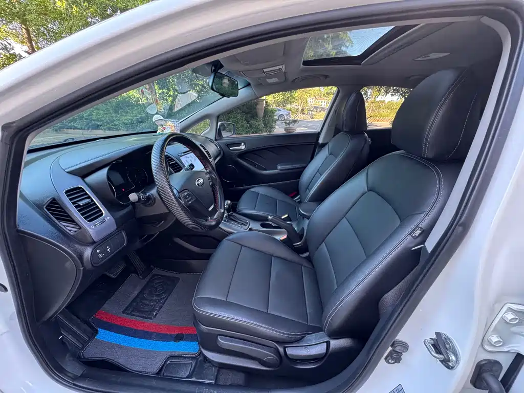 Kia K3 2015