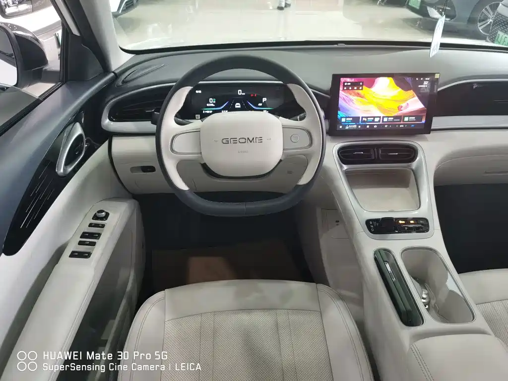 Geely Galaxy Starwish 2025 — фото 10