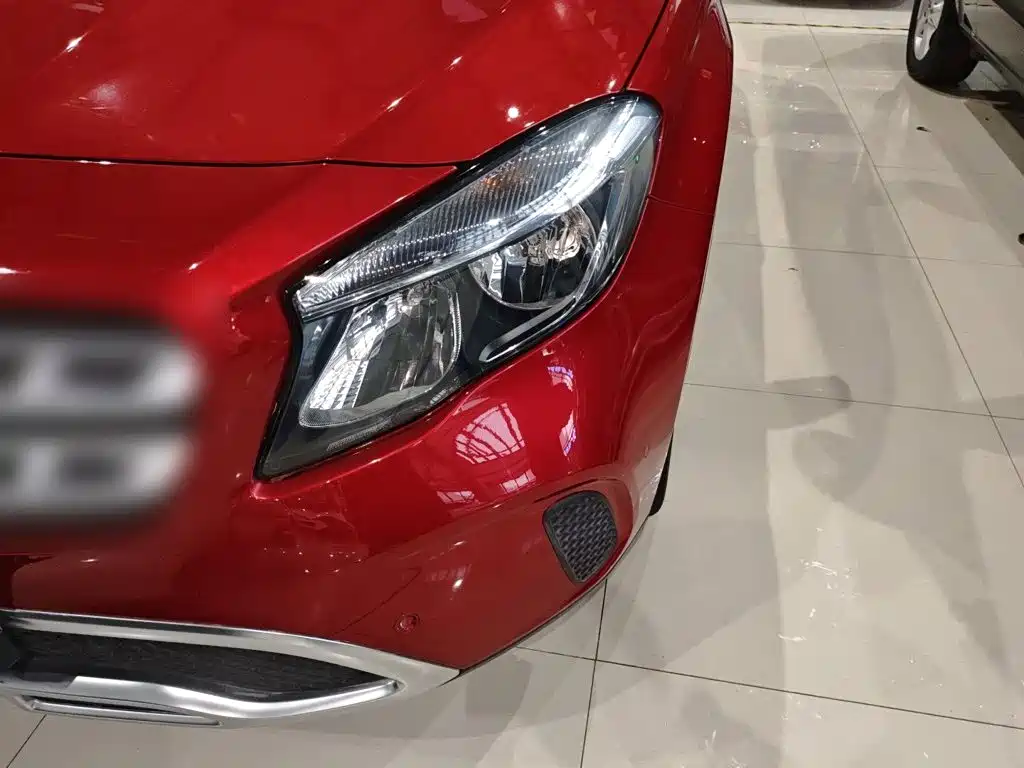 Mercedes-Benz GLA 2018 — фото 18