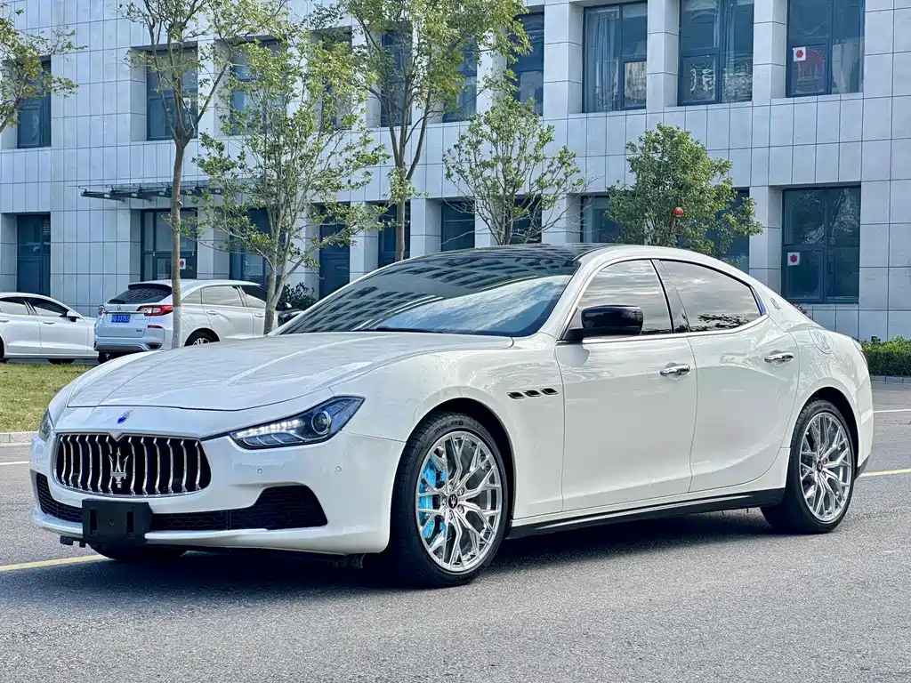 Maserati Ghibli 2016 — фото 1