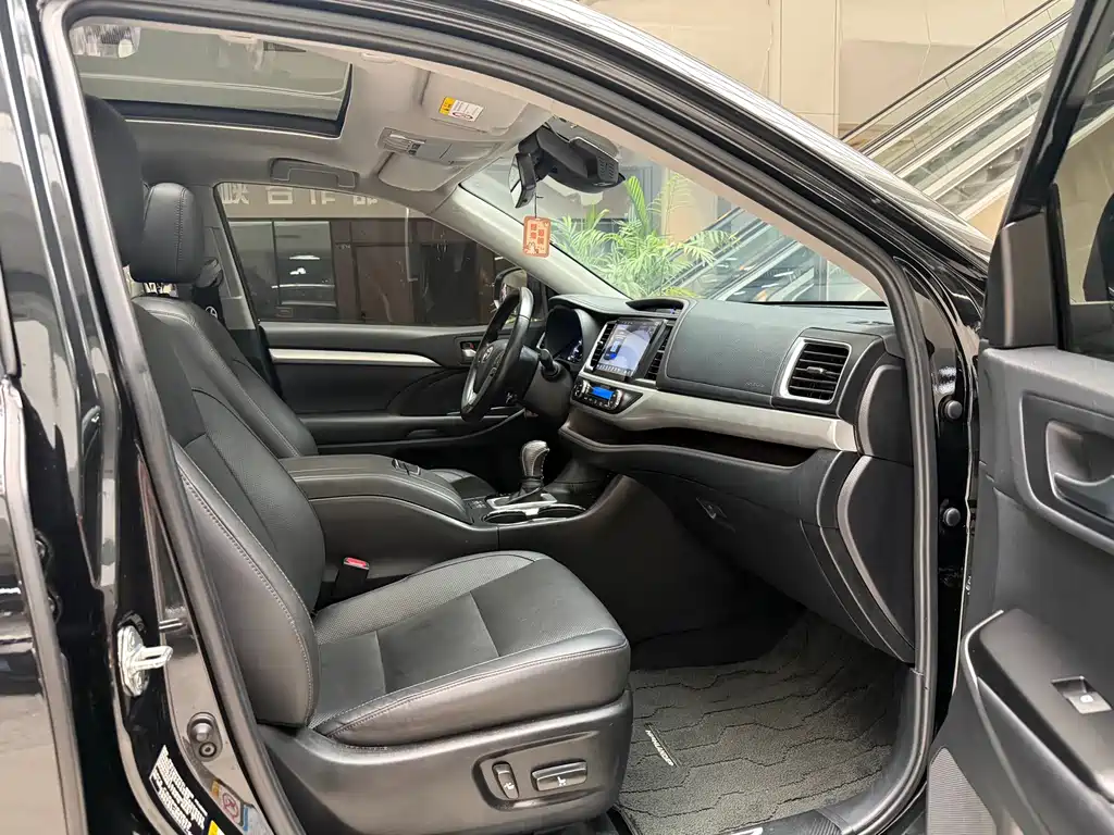 Toyota Highlander 2019 — фото 13
