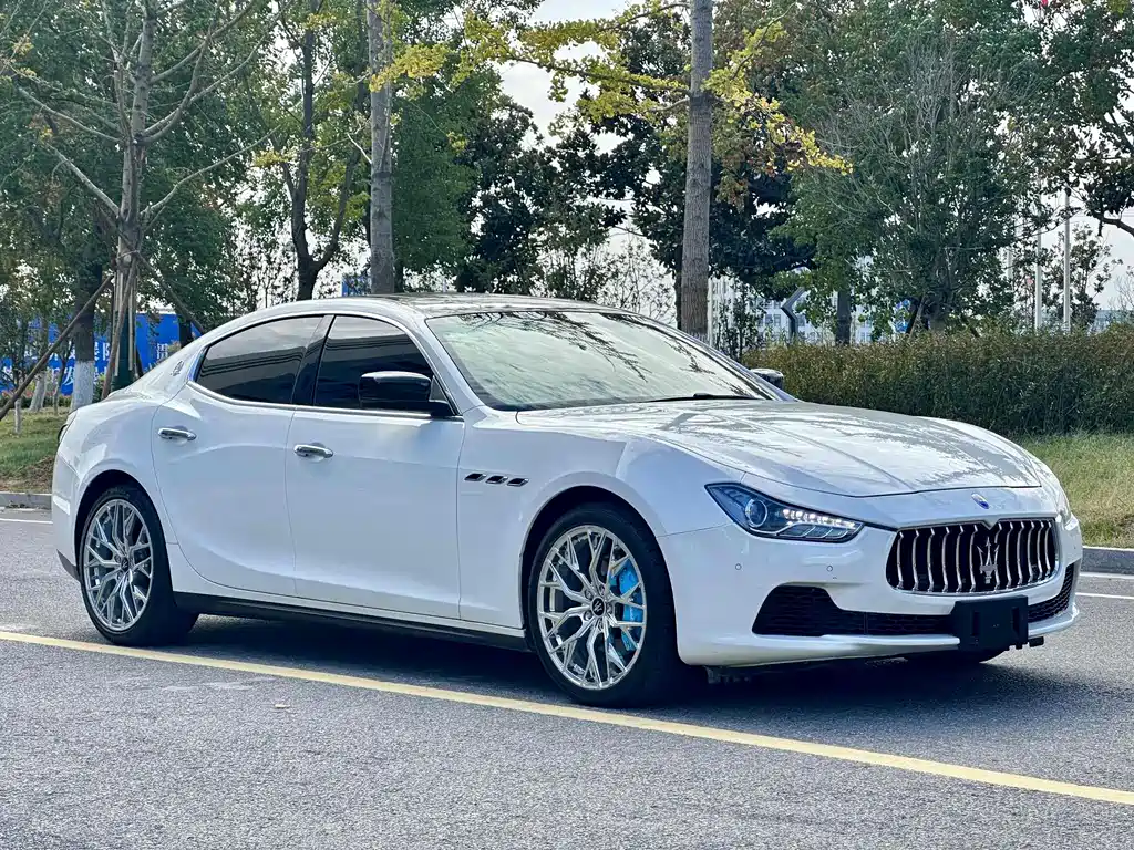 Maserati Ghibli 2016 — фото 3