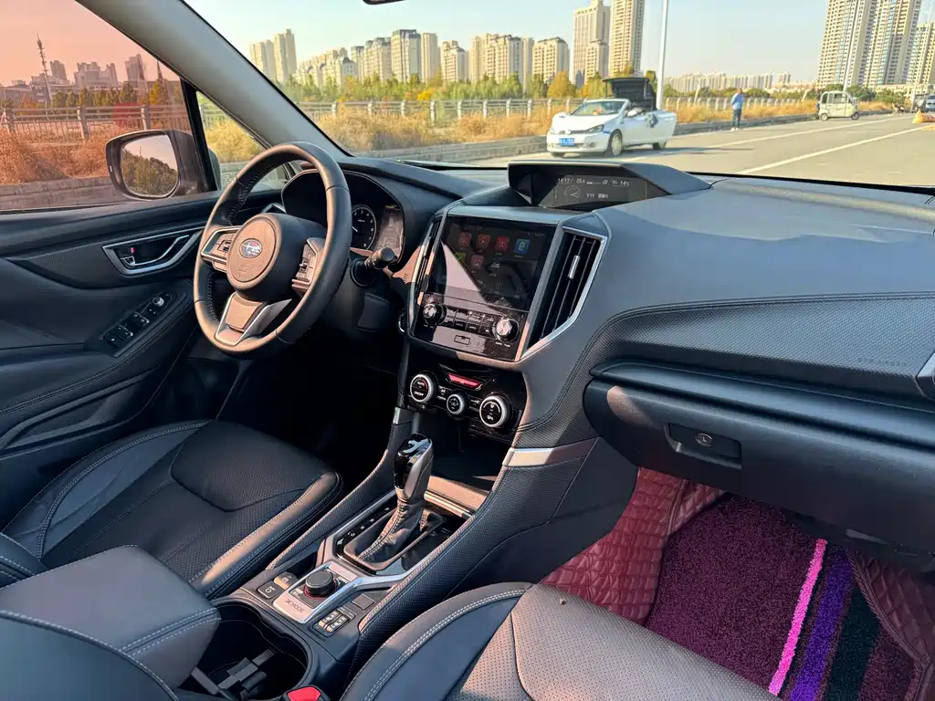 Subaru Forester 2019 — фото 25