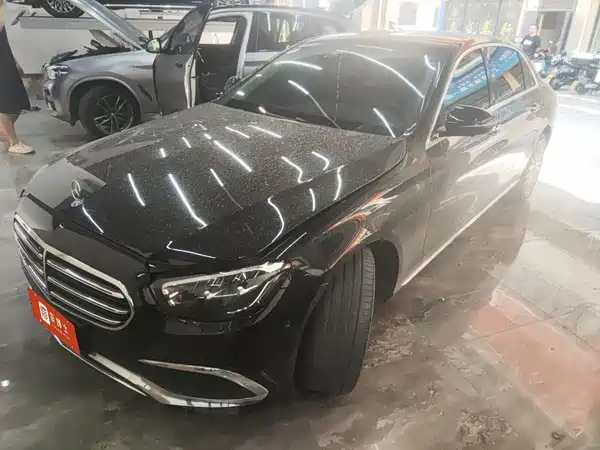 Mercedes-Benz E-Class 2023