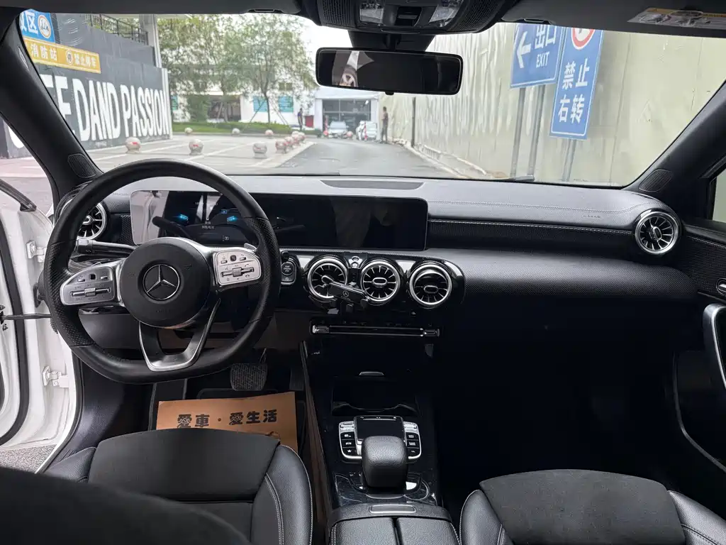 Mercedes-Benz A-Class 2019 — фото 4