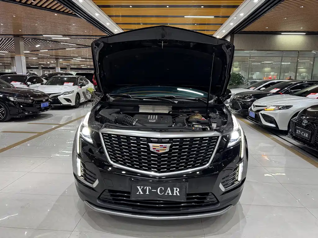 Cadillac XT5 2022 — фото 9