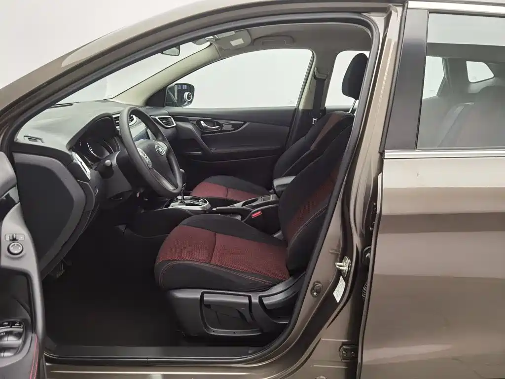 Nissan Qashqai 2017 — фото 10
