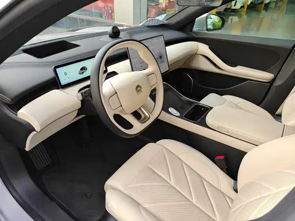 NIO ET5 2025