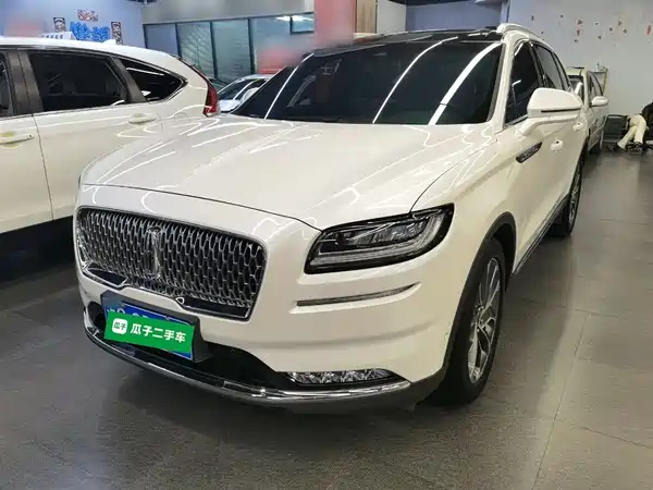 Lincoln Nautilus 2021