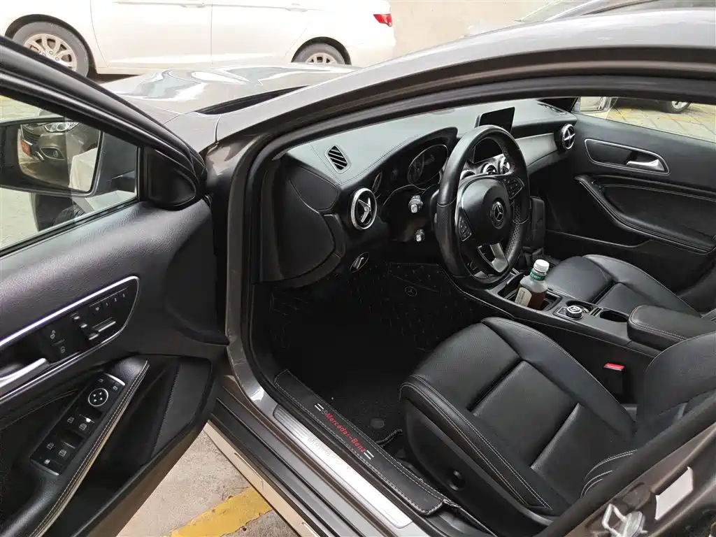 Mercedes-Benz GLA 2017 — фото 16