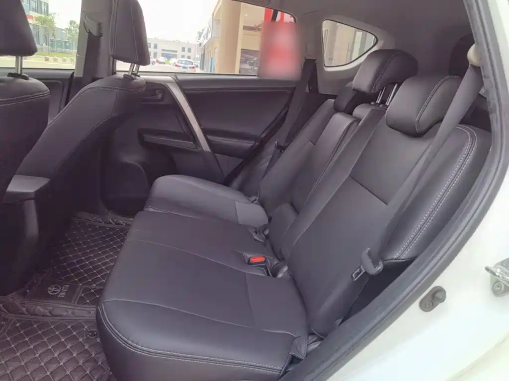 Toyota RAV4 2014 — фото 17