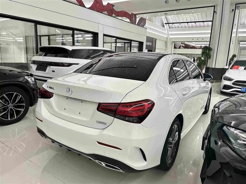 Mercedes-Benz A-Class 2021 — фото 16