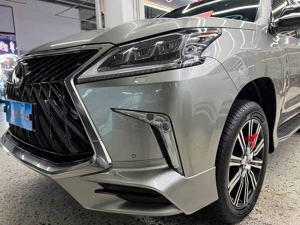 Lexus LX 2019 — фото 11