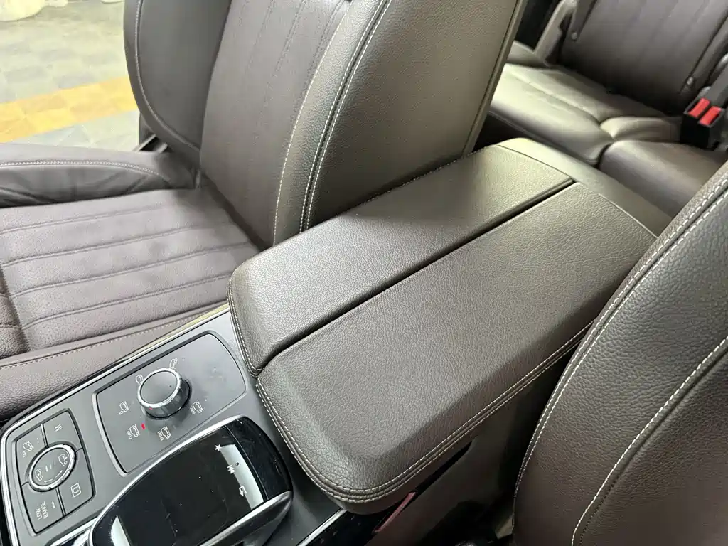 Mercedes-Benz GLS 2018 — фото 20