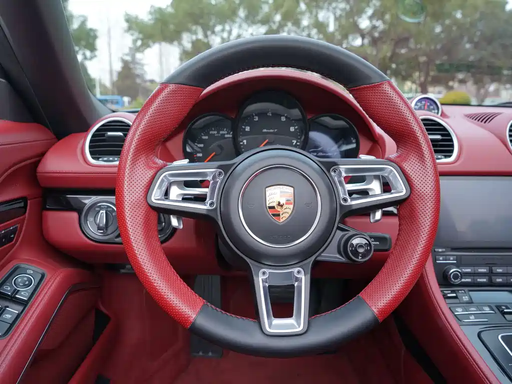 Porsche 718 2023 — фото 10