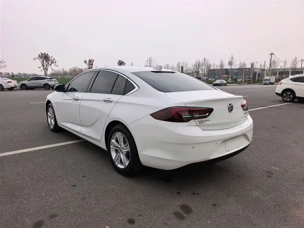 Buick Regal 2020 — фото 25