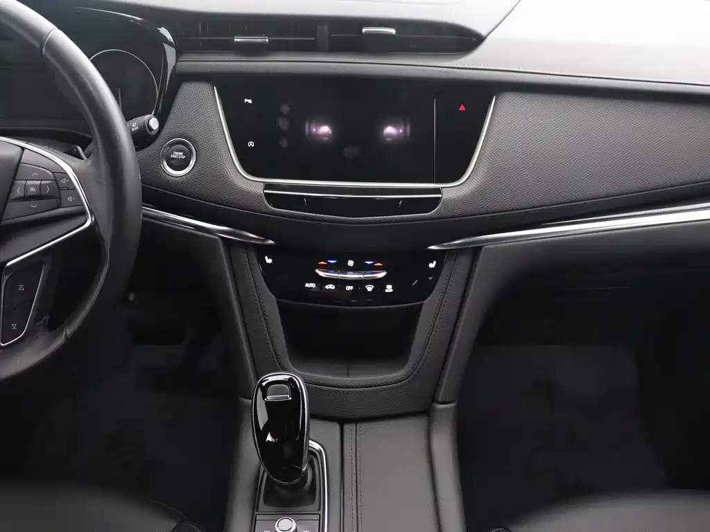 Cadillac XT5 2020 — фото 10