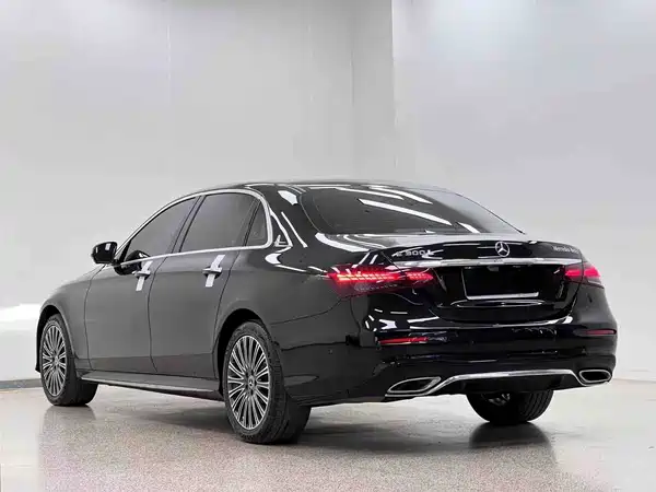 Mercedes-Benz E-Class 2023