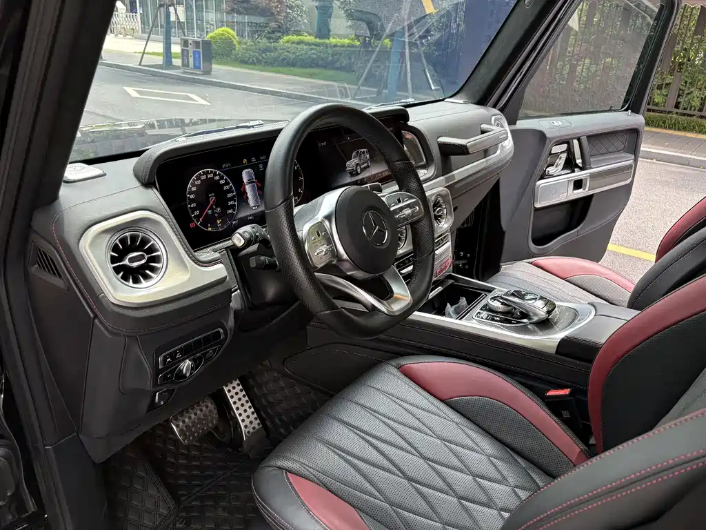 Mercedes-Benz G-Class 2023 — фото 12